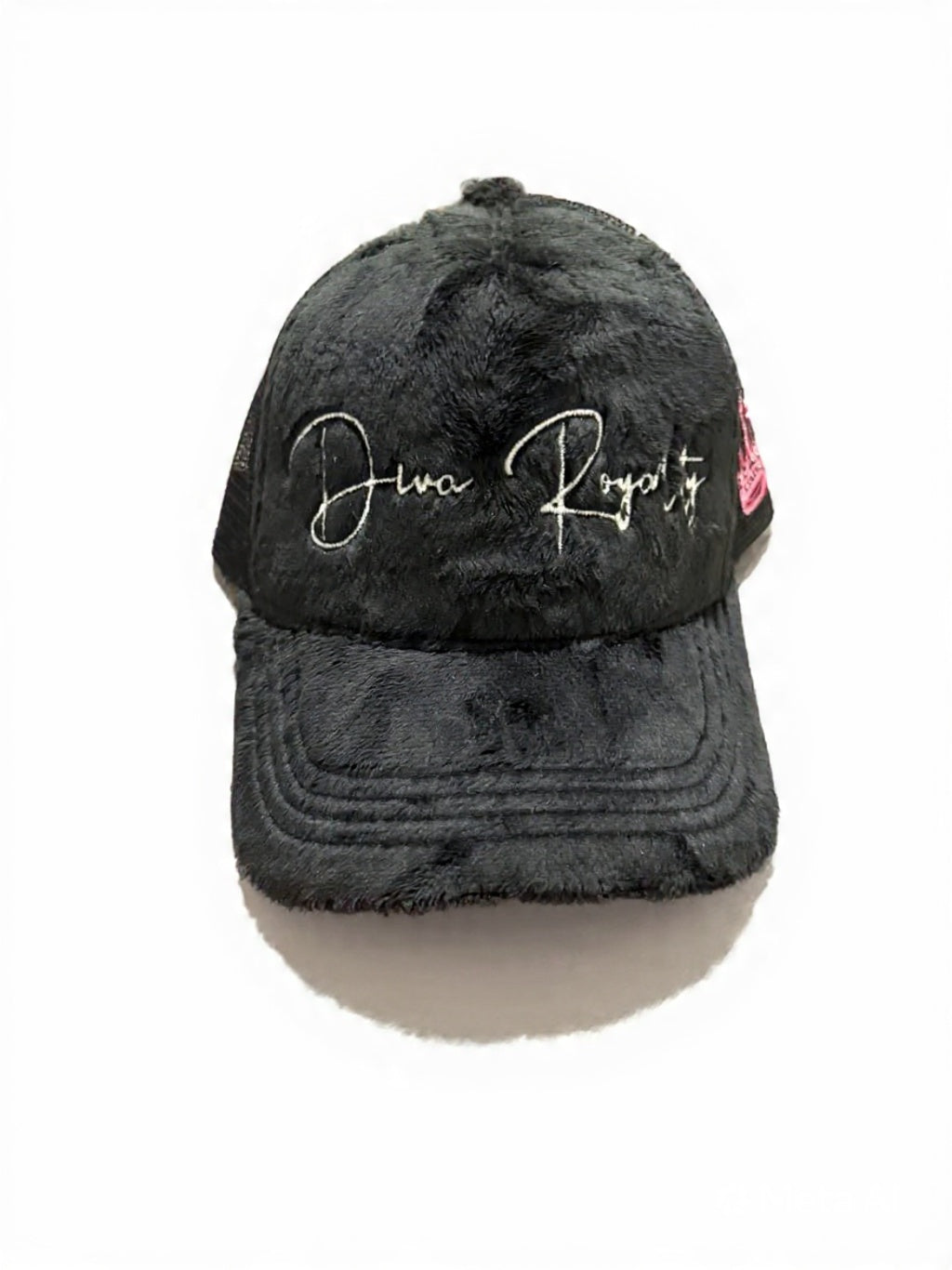 “Queen” velvet fur trucker hats